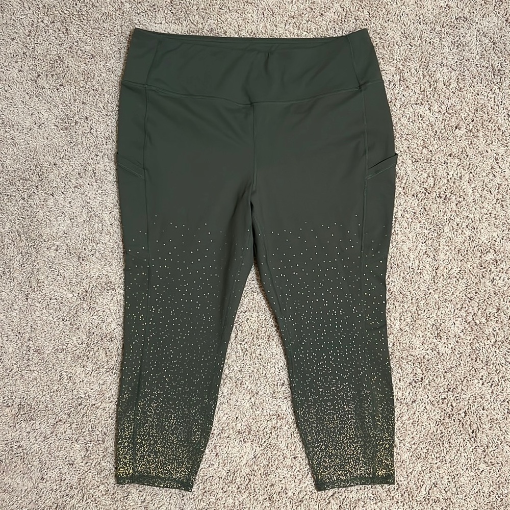 Torrid Active Performance Core Crop Leggings With… - image 1